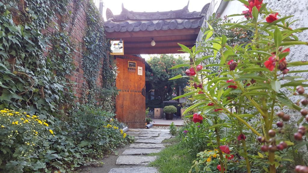 In-Yeon Hanok Pensión Jeonju Exterior foto