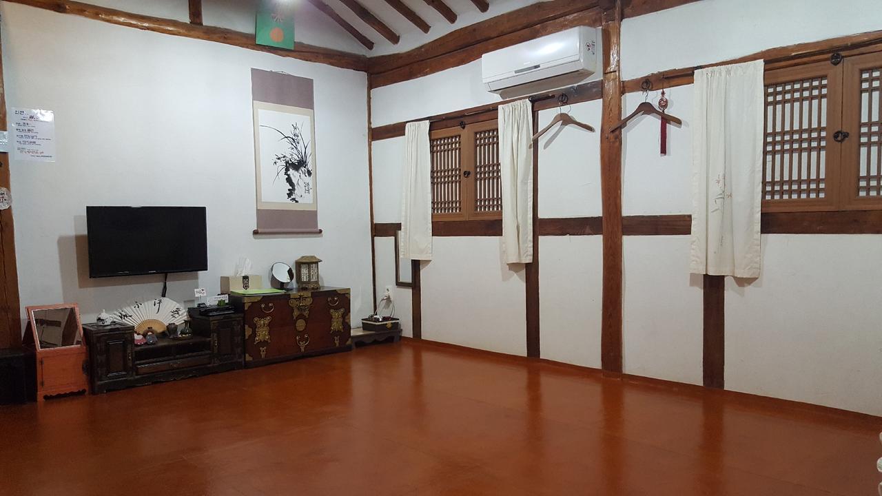 In-Yeon Hanok Pensión Jeonju Exterior foto