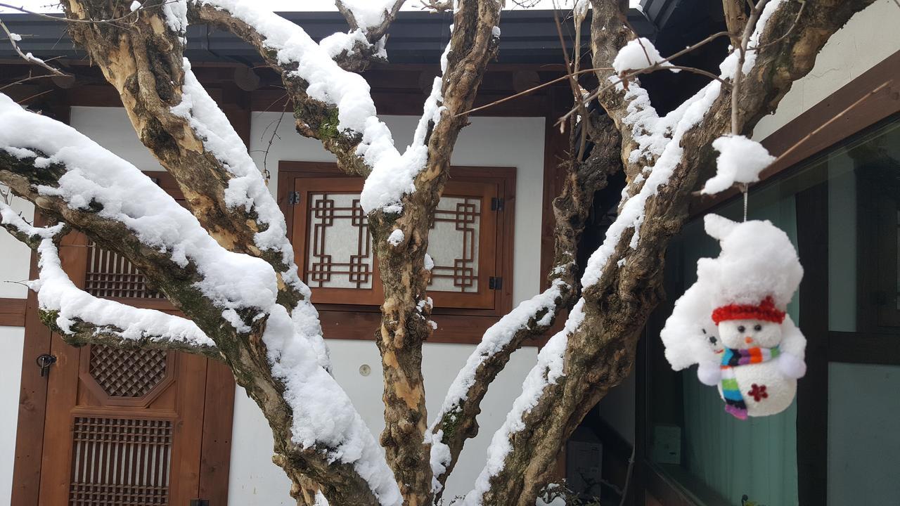 In-Yeon Hanok Pensión Jeonju Exterior foto