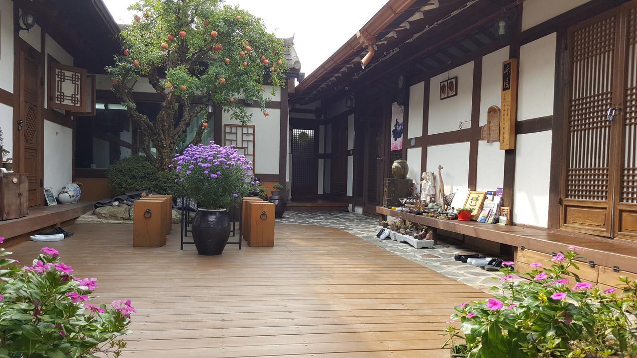 In-Yeon Hanok Pensión Jeonju Exterior foto