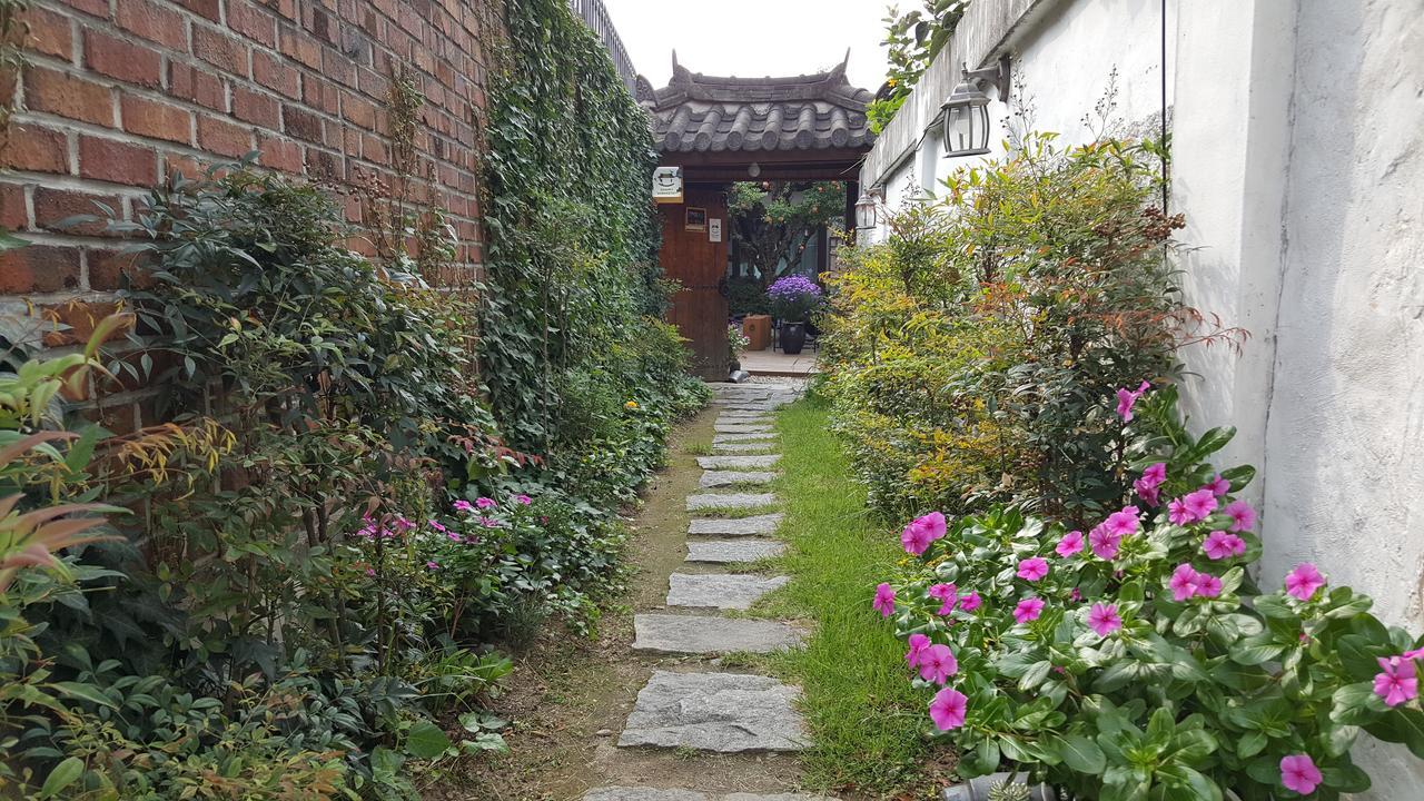 In-Yeon Hanok Pensión Jeonju Exterior foto