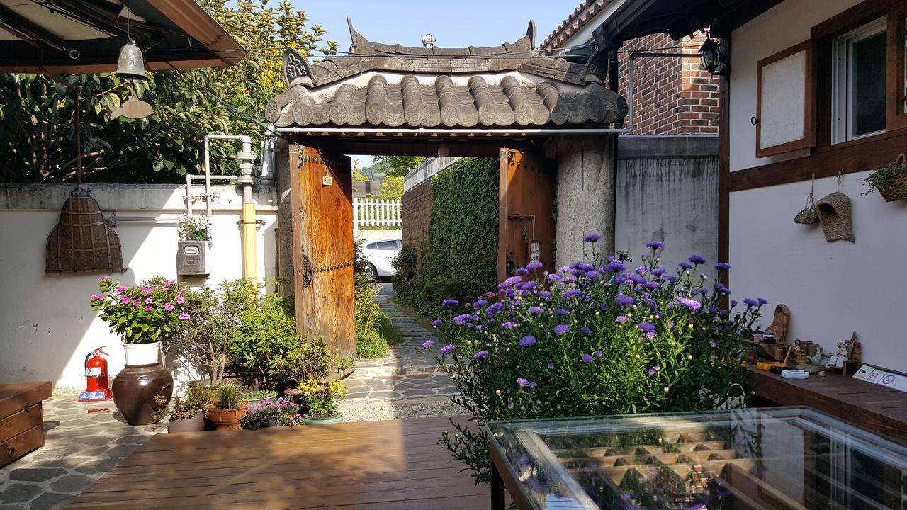 In-Yeon Hanok Pensión Jeonju Exterior foto